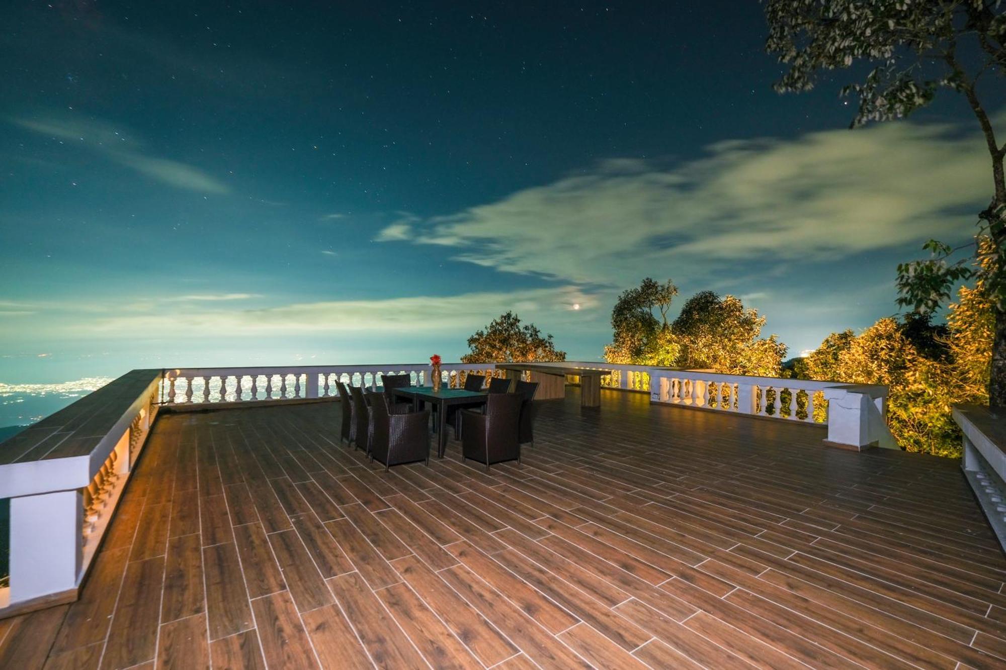 Jhs Estate By Just Homestay Массури Экстерьер фото